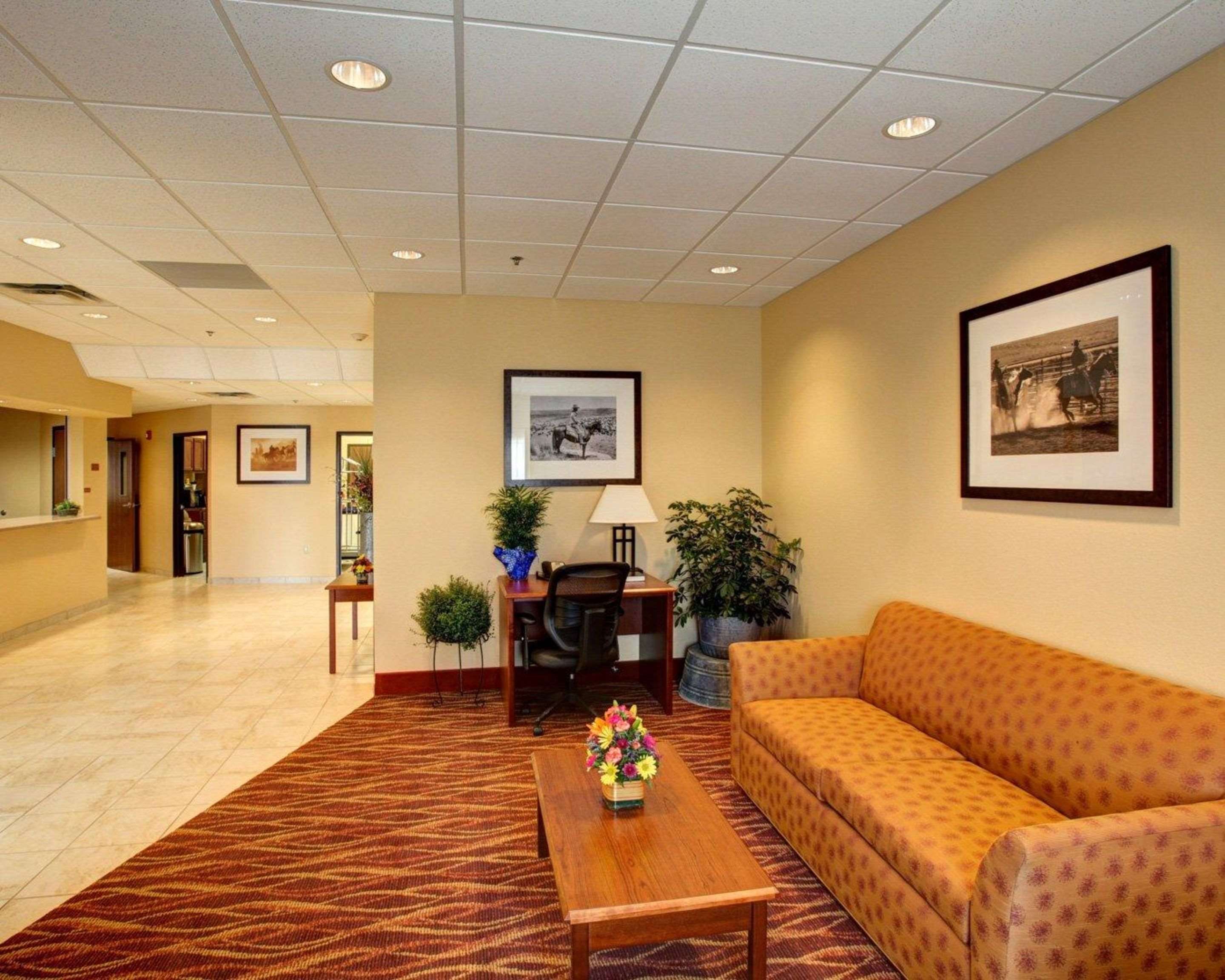 Lobby with sitting area