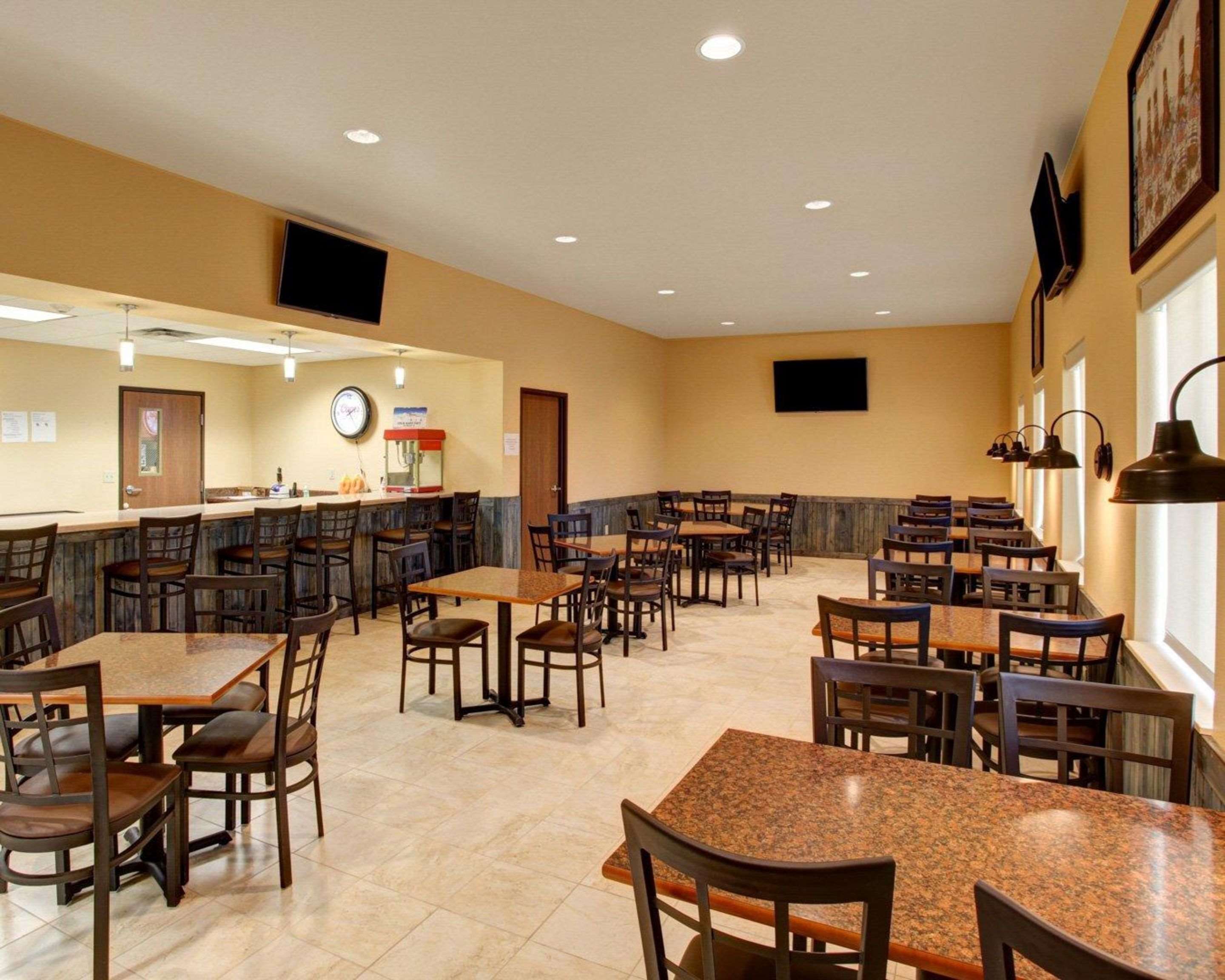 Hotel restaurant