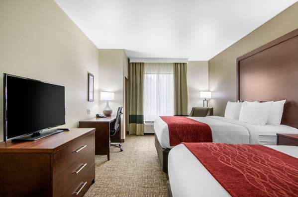  - Comfort Inn & Suites Shawnee - I-435, Exit 5