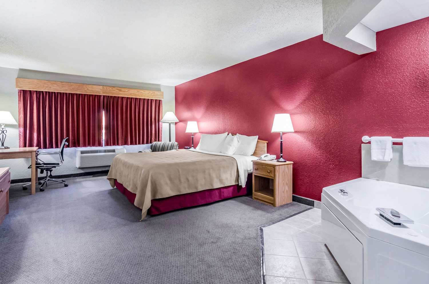 Rodeway Inn Hesston, KS - See Discounts