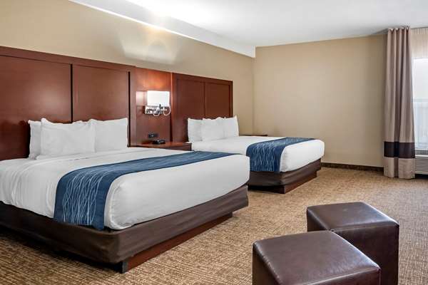  - Comfort Inn & Suites Junction City - I-70, Exit 298