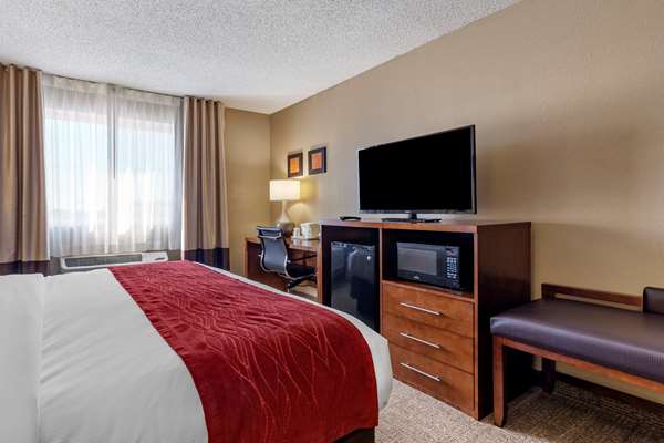  - Comfort Inn & Suites Hays - I-70, Exit 159