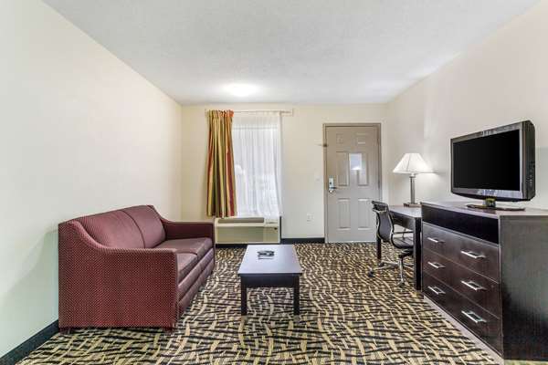 - Quality Inn Russellville