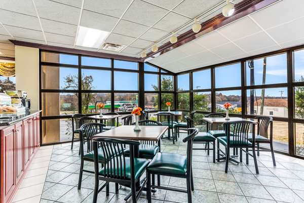 Amenities - Quality Inn Russellville