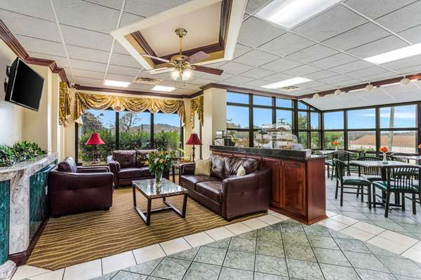  - Quality Inn Russellville