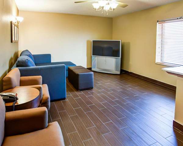 Suite - Comfort Suites Georgetown - I-75, Exit 126