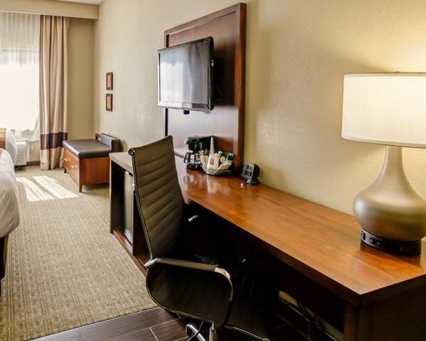  - Comfort Suites Georgetown - I-75, Exit 126