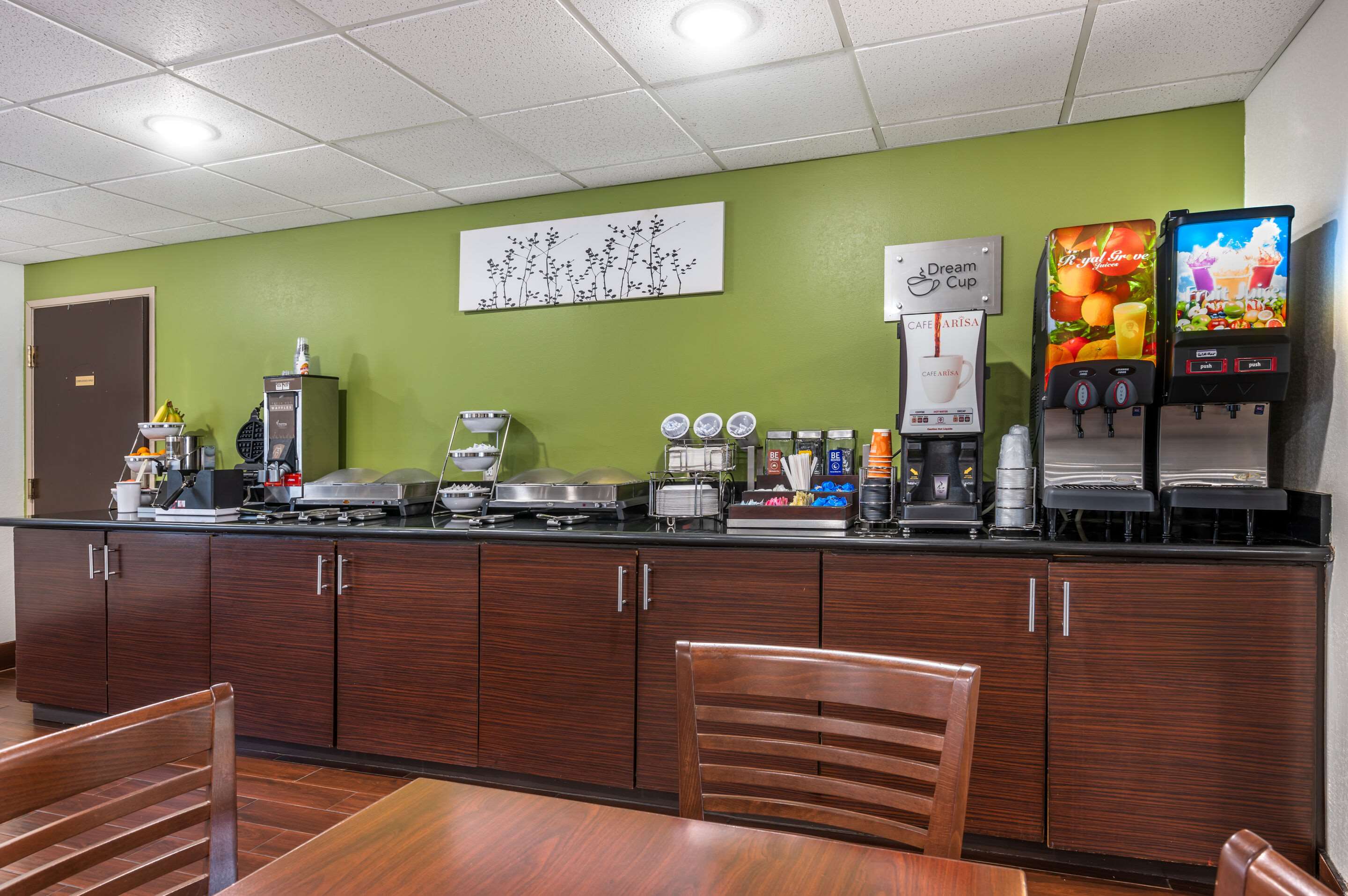 Breakfast area | Sleep Inn Henderson