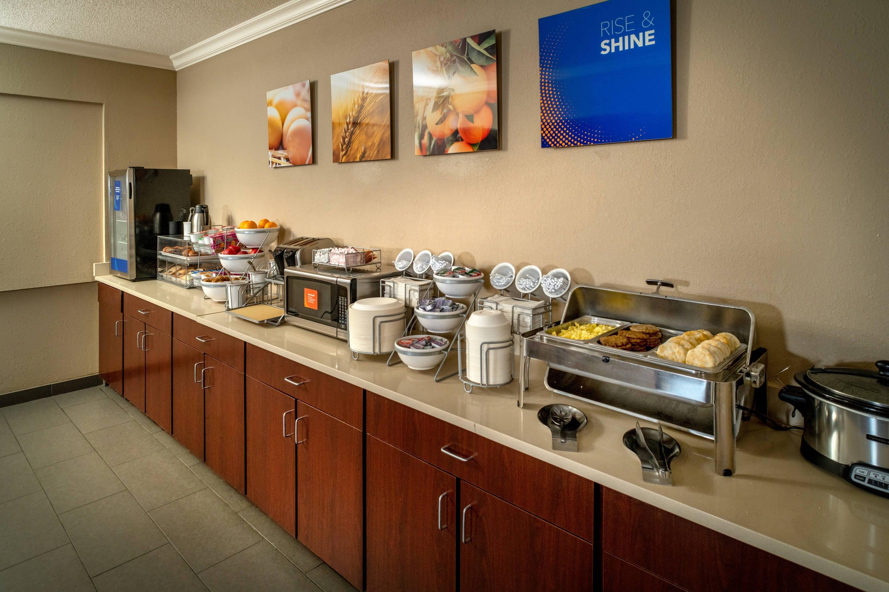 Breakfast area