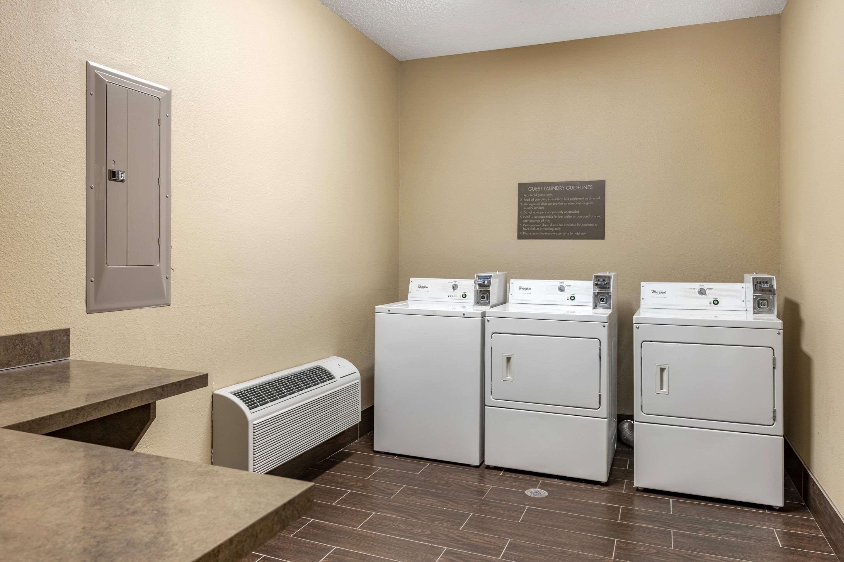 Guest laundry facilities | Comfort Suites Keeneland