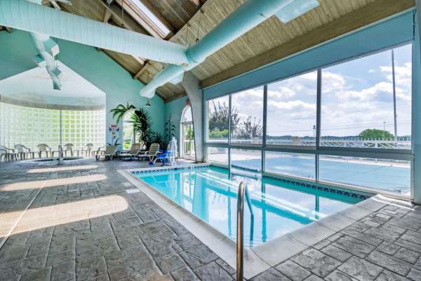 Pool,On-Site,Property Amenity,Recreation