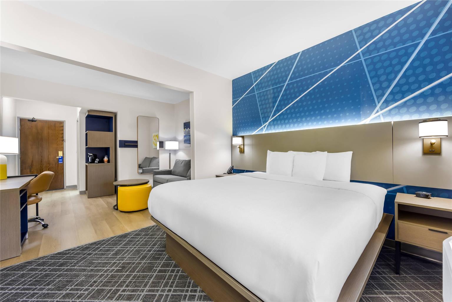 COMFORT SUITES LONDON SOUTH-guestroom-Guest Room,Suite,On-Site.jpg