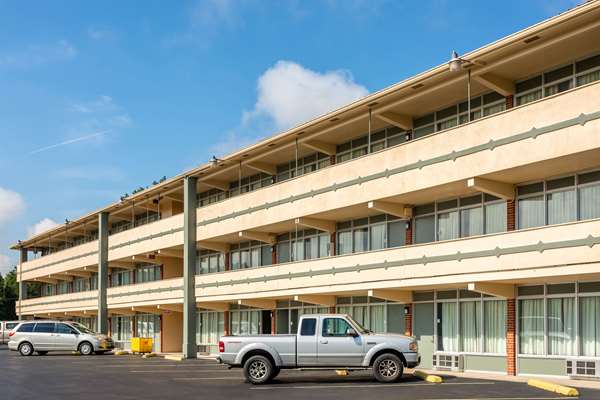 Exterior view - Rodeway Inn Renfro Valley Mt Vernon - I-75, Exit 62