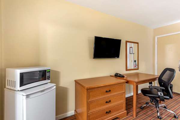  - Econo Lodge Erlanger - I-71 & I-75, Exit 184