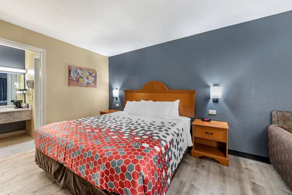 Suite - Econo Lodge Erlanger - I-71 & I-75, Exit 184