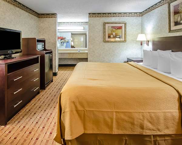  - Quality Inn Franklin - I-65, Exit 2