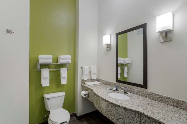  - Sleep Inn & Suites Cave City - I-65, Exit 53