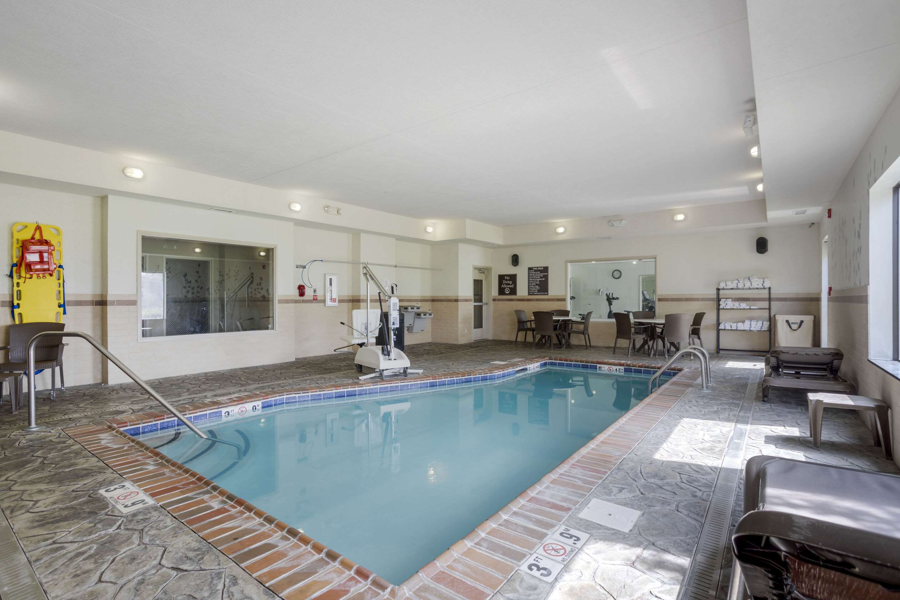 Indoor pool | Sleep Inn & Suites Tuscaloosa East