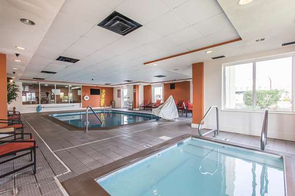 Pool - Comfort Suites Richmond - I-75, Exit 87