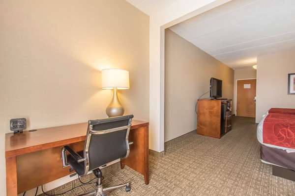  - Comfort Suites Richmond - I-75, Exit 87