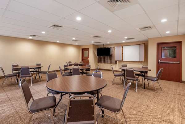  - Comfort Inn & Suites Morehead - I-64, Exit 133
