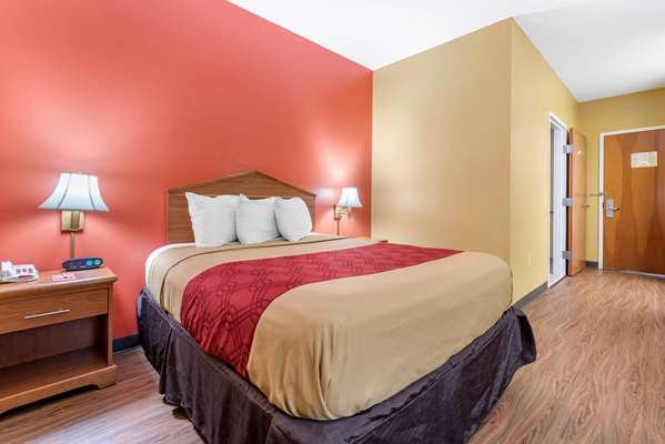  - Econo Lodge Airport Louisville