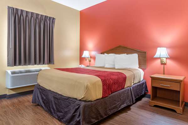  - Econo Lodge Airport Louisville