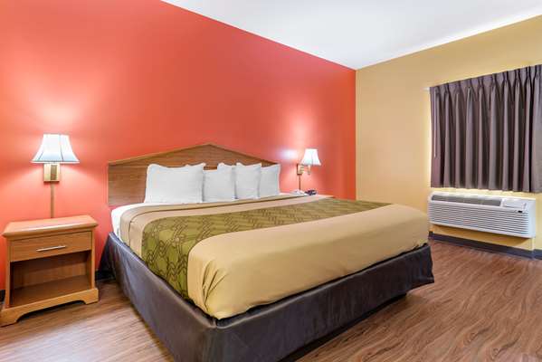  - Econo Lodge Airport Louisville