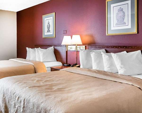  - Quality Inn & Suites Elizabethtown - I-65, Exit 94