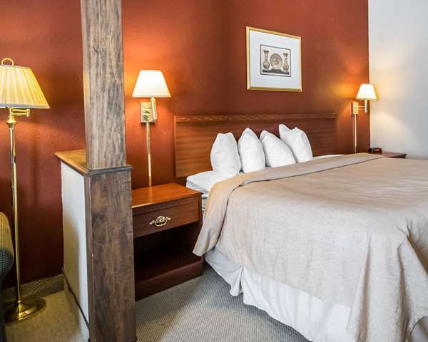  - Quality Inn & Suites Elizabethtown - I-65, Exit 94