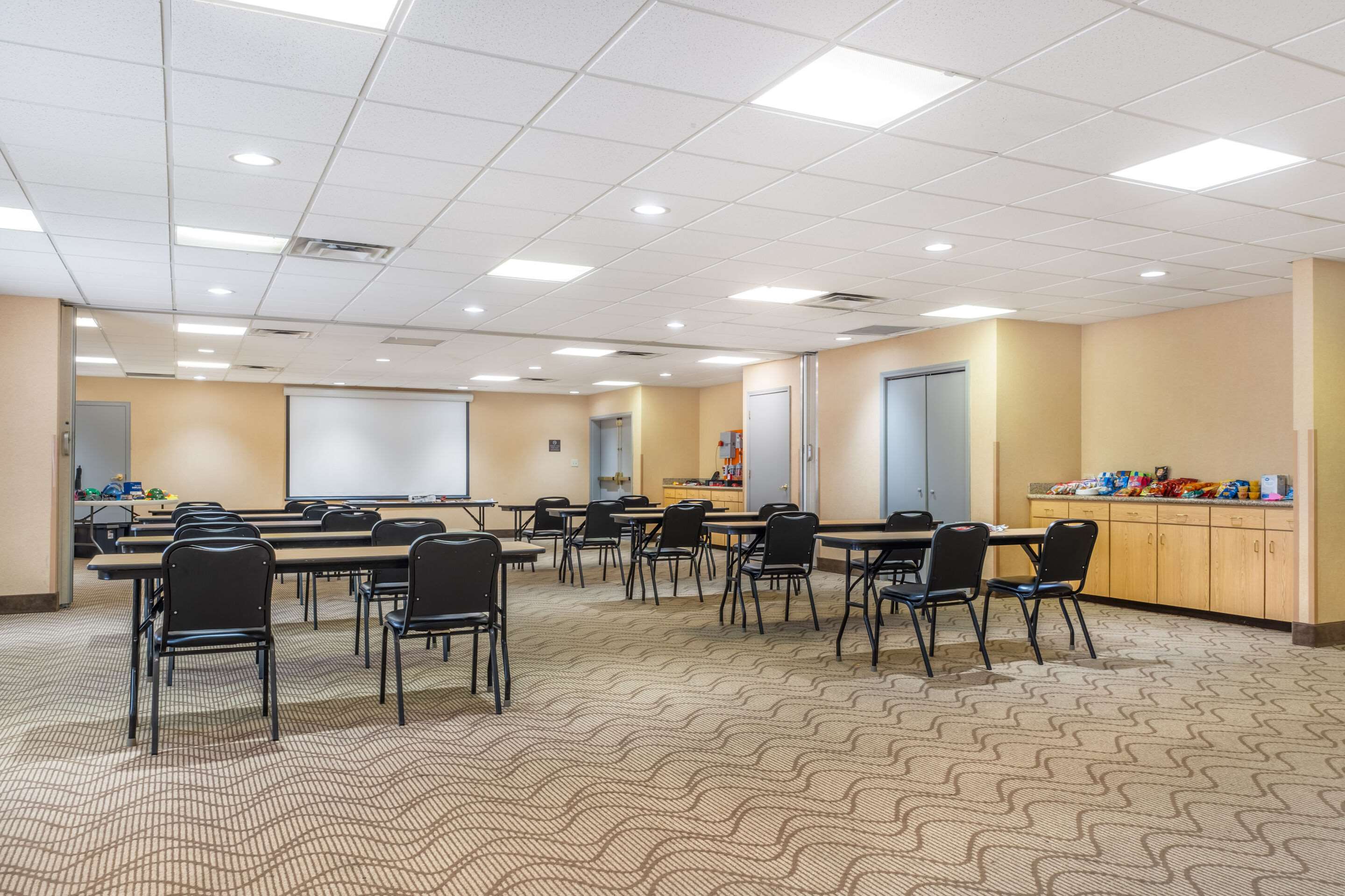 Meeting room | Comfort Suites Louisville Airport