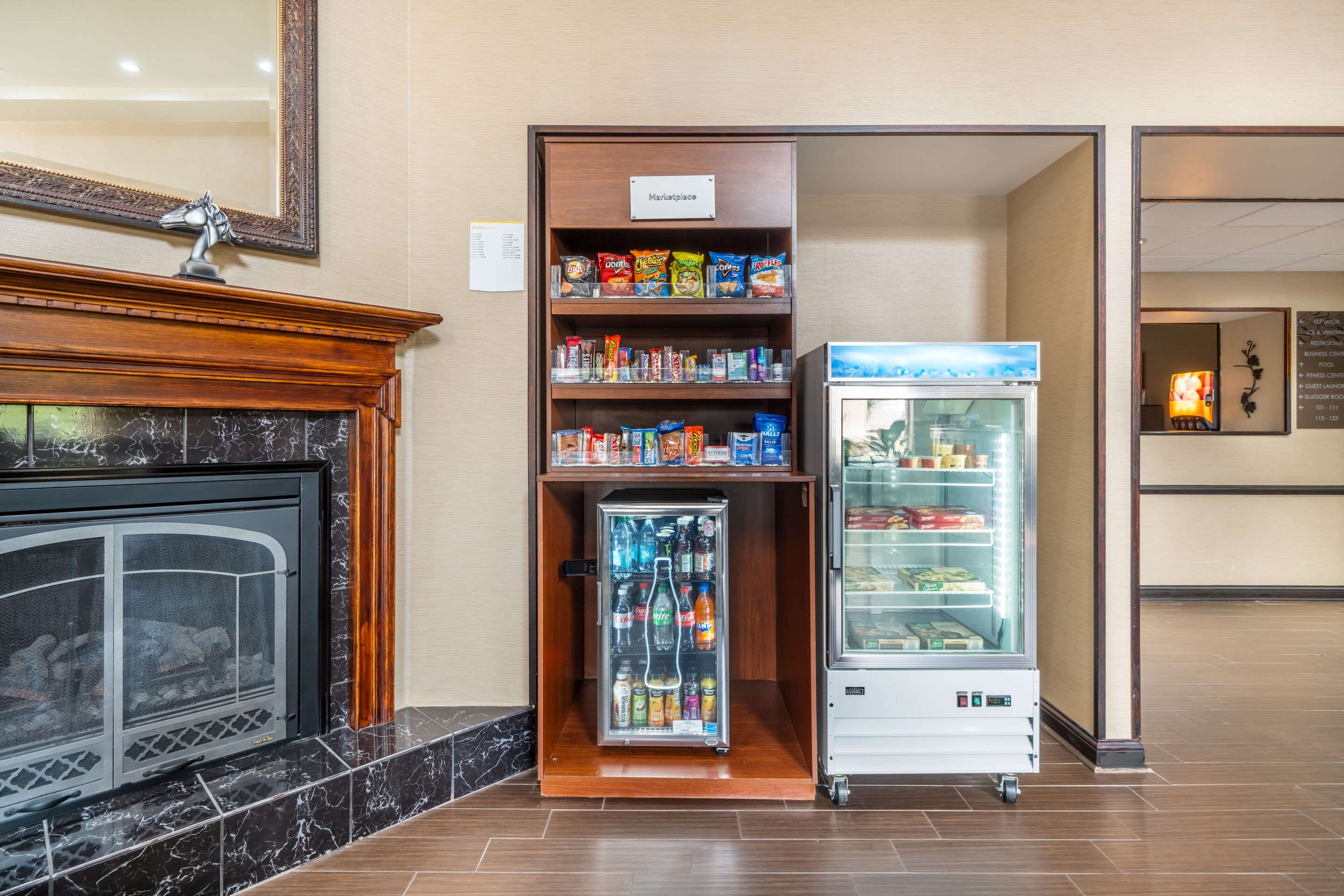 Hotel marketplace | Comfort Suites Louisville Airport