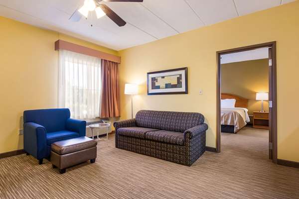 Suite - Quality Inn & Suites Erlanger - I-275, Exit 2