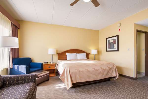 Suite - Quality Inn & Suites Erlanger - I-275, Exit 2