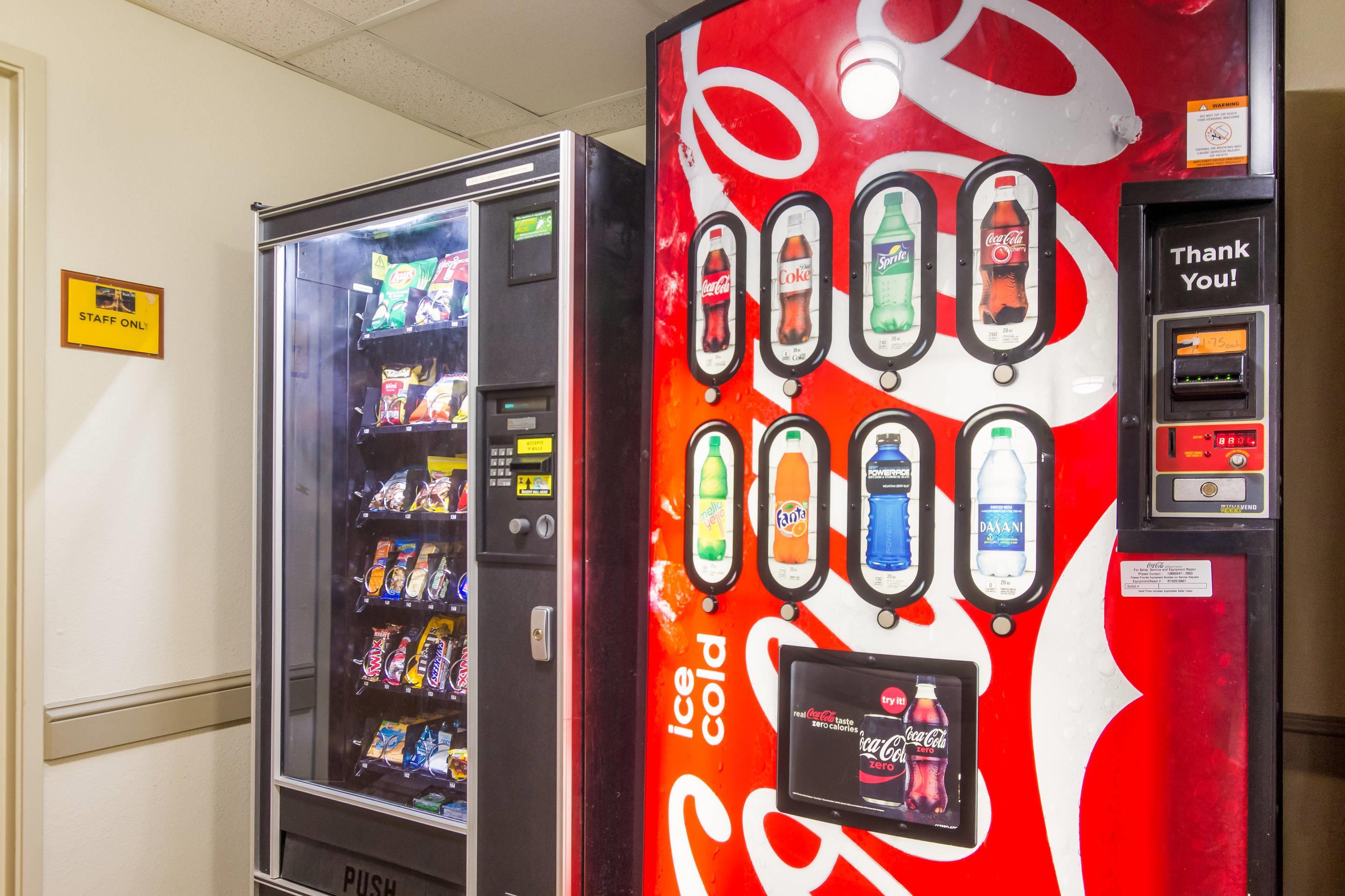 Hotel vending area | Quality Inn & Suites CVG Airport