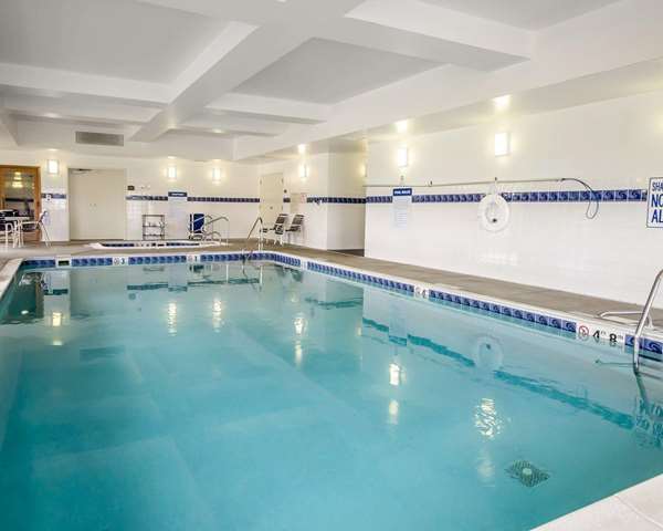 Pool - Comfort Inn Shively - I-264, Exit 8