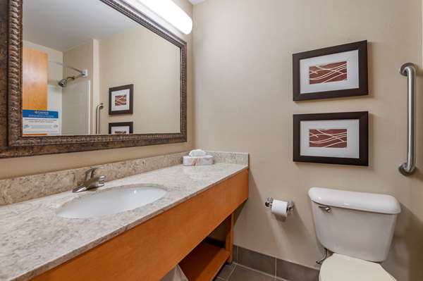 - Comfort Inn Shively - I-264, Exit 8