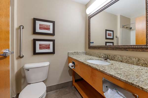 Suite - Comfort Inn Shively - I-264, Exit 8