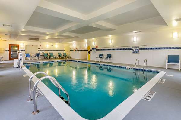 Pool - Comfort Inn Shively - I-264, Exit 8
