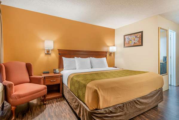 - Econo Lodge Downtown Louisville - I-65, Exit 136C