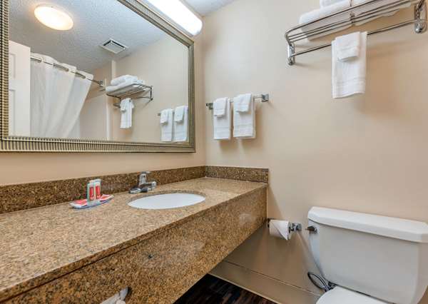  - Econo Lodge Downtown Louisville - I-65, Exit 136C