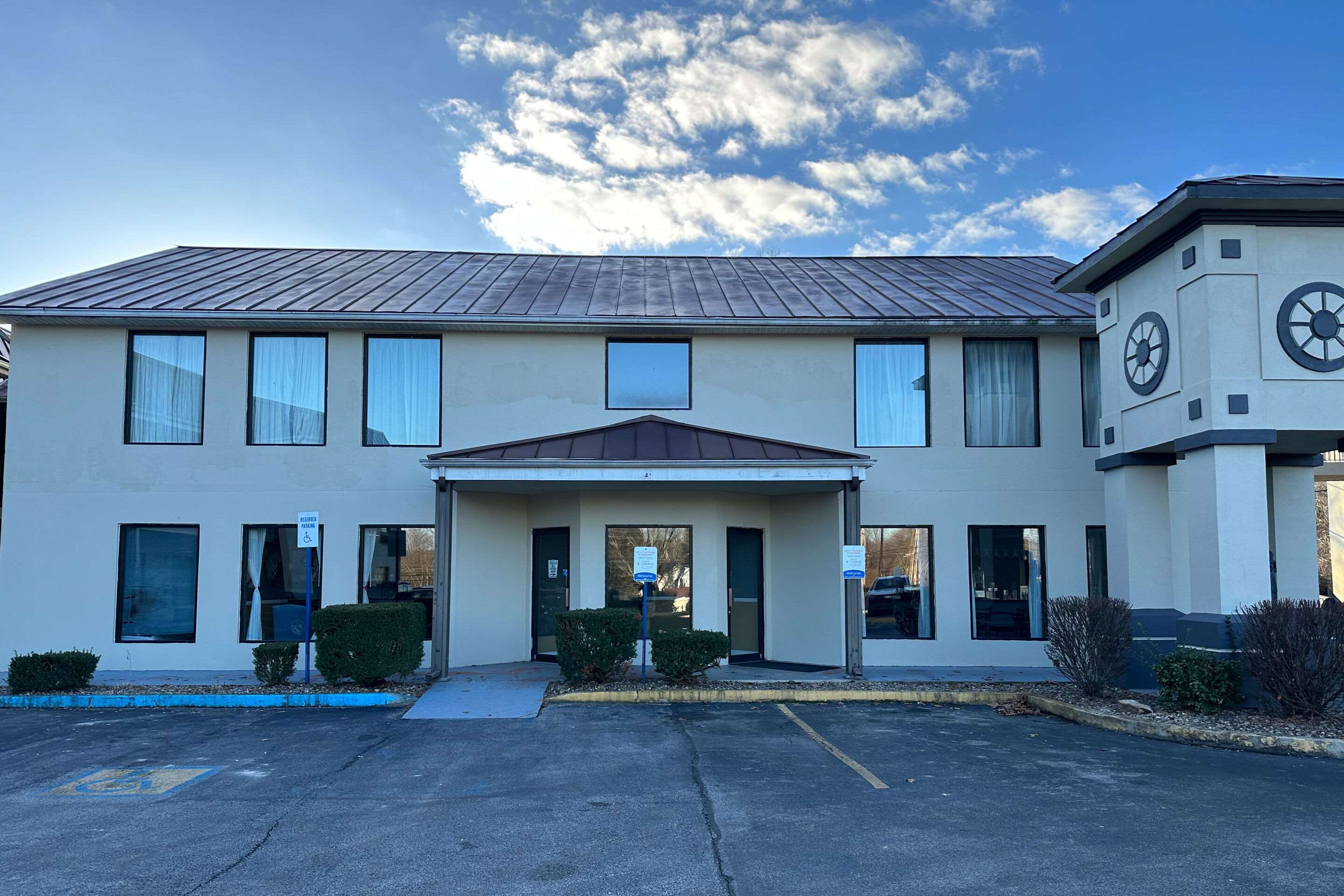 Hotel exterior | Quality Inn Ashland