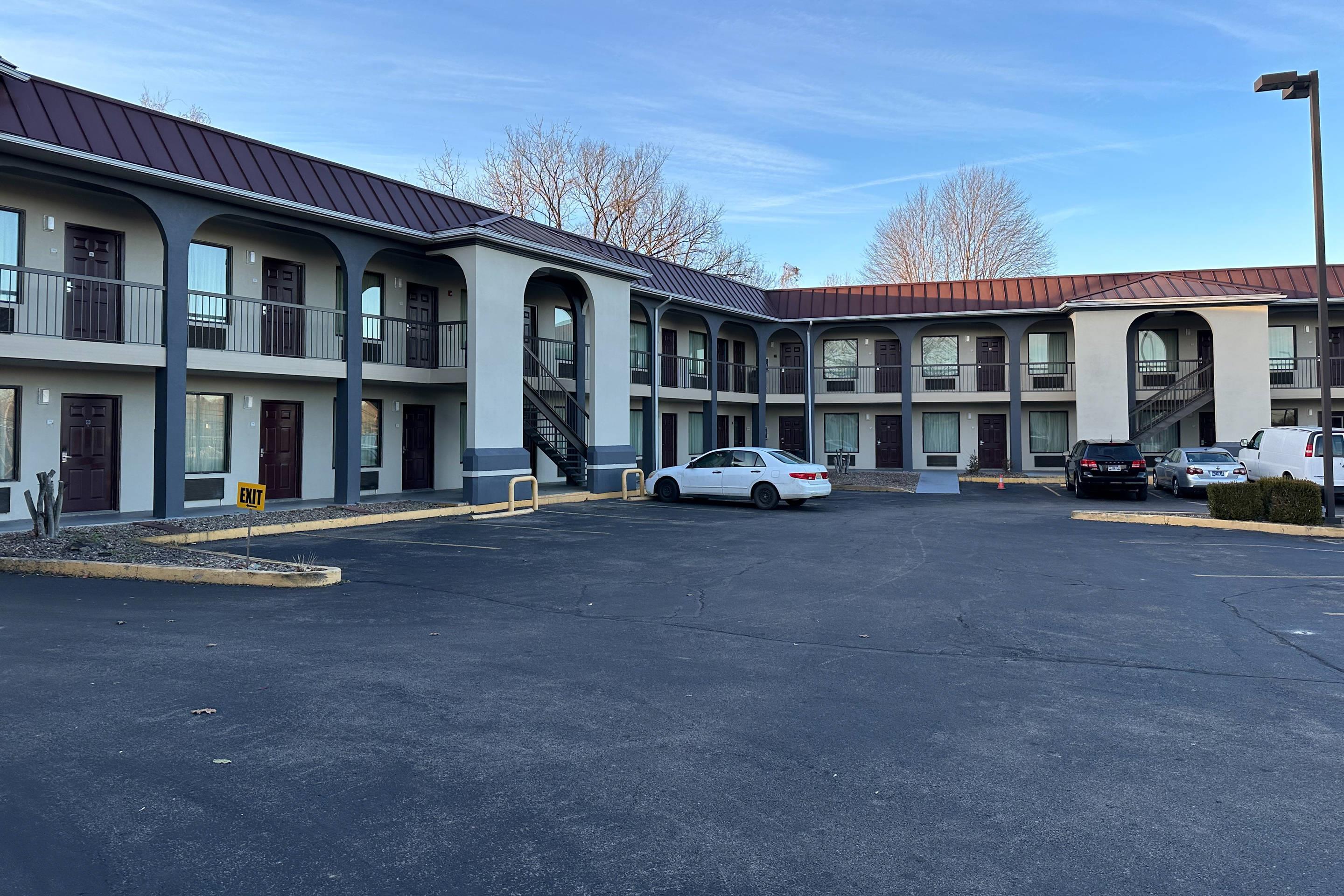 Hotel exterior | Quality Inn Ashland