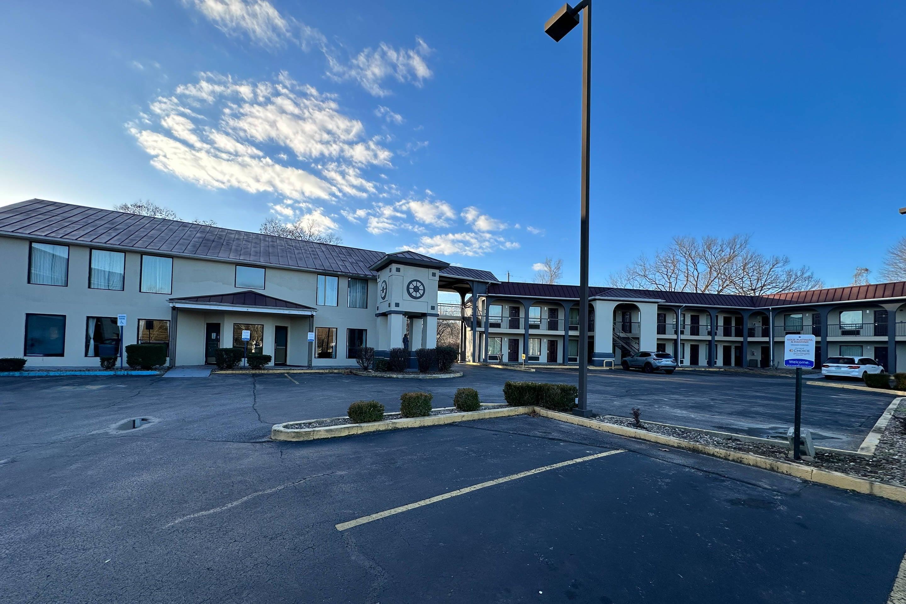 Hotel exterior | Quality Inn Ashland