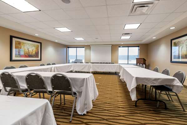  - Comfort Suites Hebron - I-275, Exit 4
