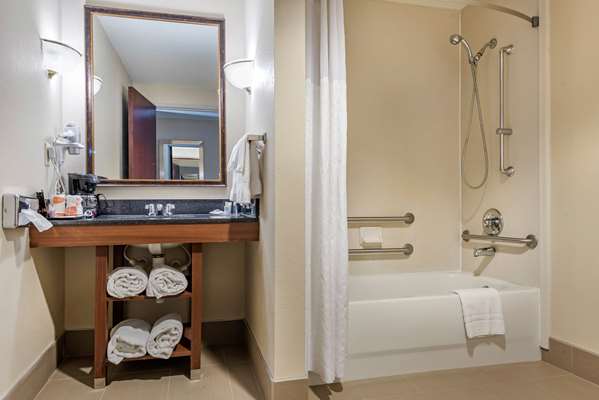 Suite - Comfort Suites Hebron - I-275, Exit 4