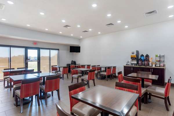 Amenities - Comfort Inn & Suites Cave City - I-65, Exit 53