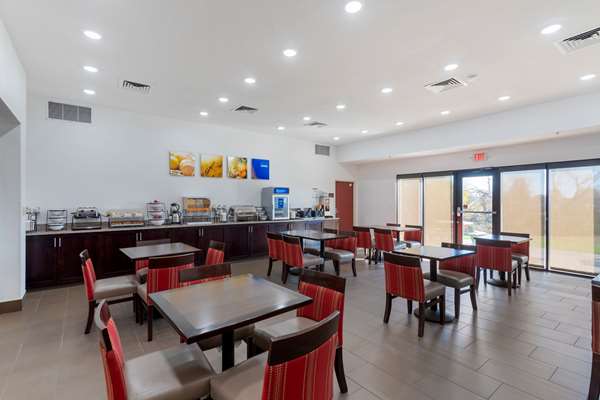 Amenities - Comfort Inn & Suites Cave City - I-65, Exit 53