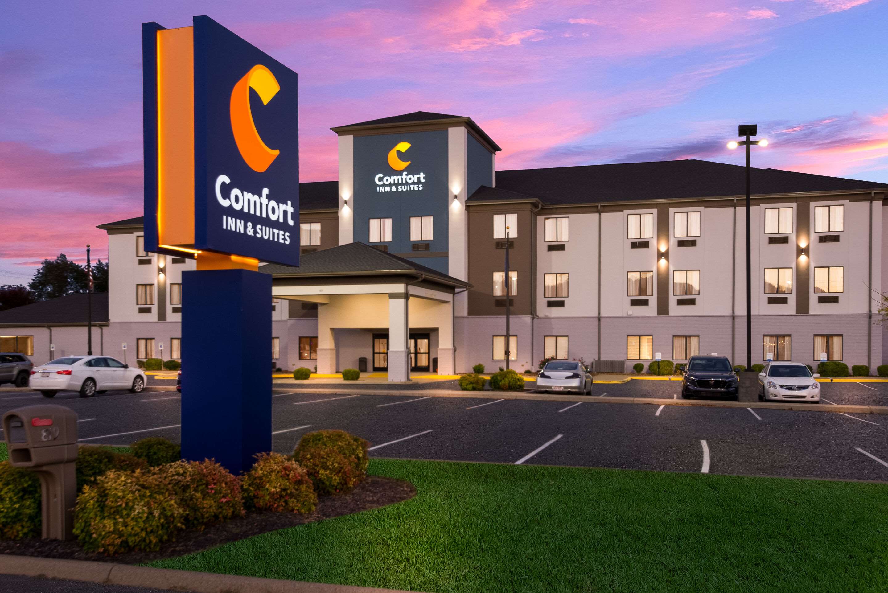 Hotel exterior | Comfort Inn & Suites Cave City