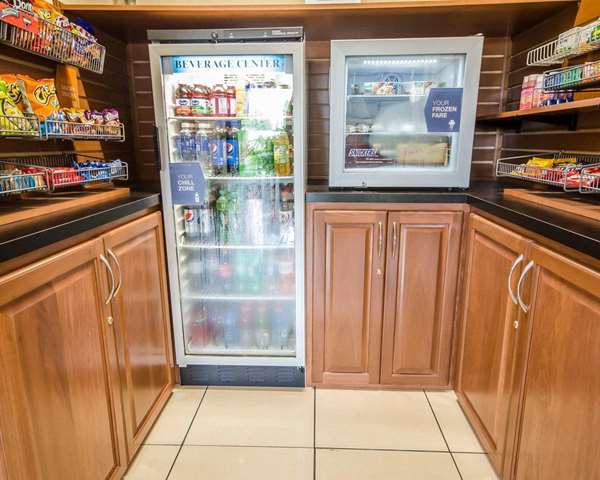  - Comfort Suites Elizabethtown - I-65, Exit 94